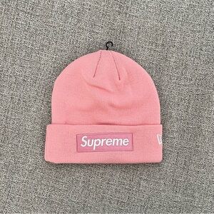 Supreme x New Era Box Logo Beanie 'Dusty Pink' Brand New